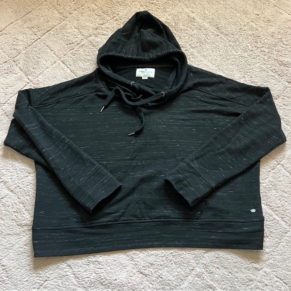 American Eagle Cropped Hoodie Athleisure Cozy Comfy Loungewear Minimalist Size L
